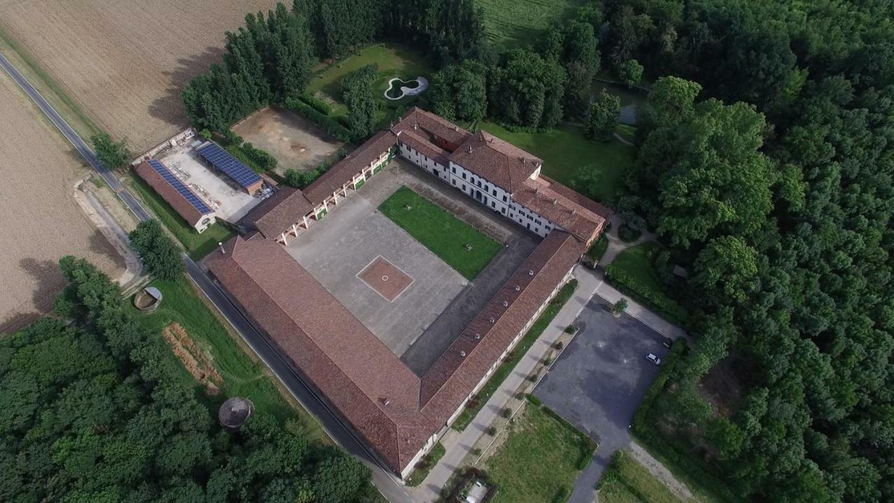 Agriturismo Cascina Farisengo Stagno Lombardo Εξωτερικό φωτογραφία